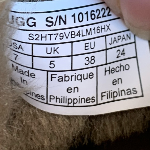 UGG Australia Boots Classic Mini II - Picture 4 of 5